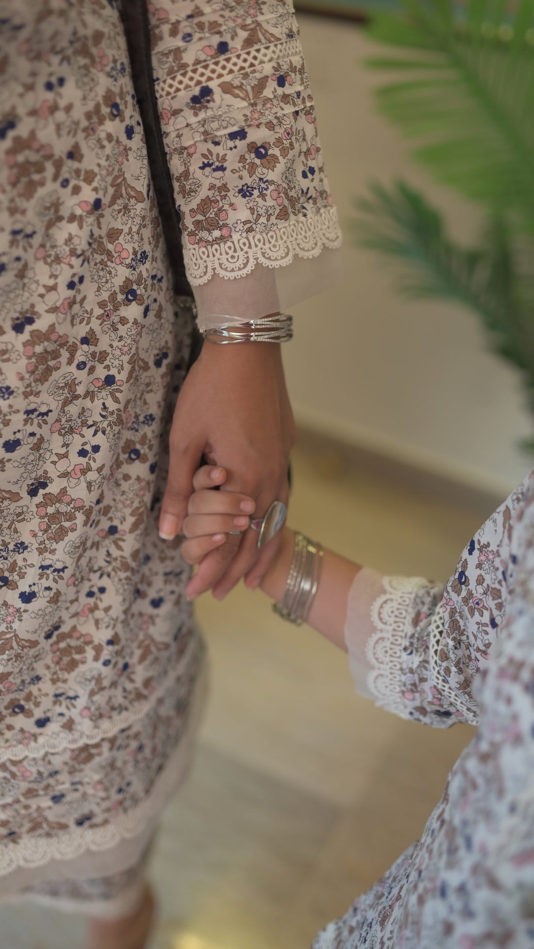 Flora off white flower print shirt trouser lacework cotton winter