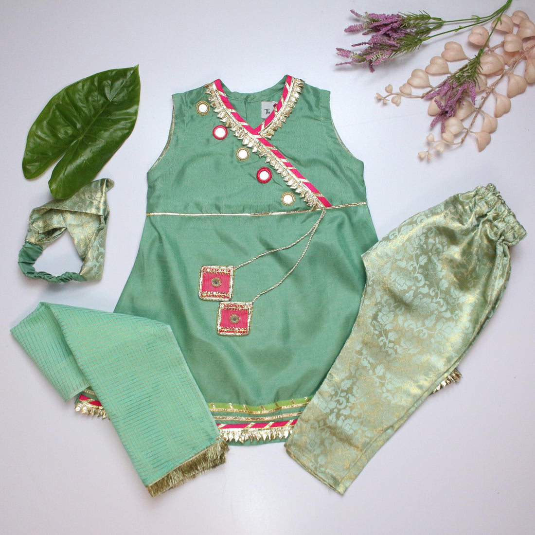 Gotta Kinari - The Aaira's Closet baby clothes, baby girl clothes, boys clothes, boys clothing, children clothes, childrens clothes sale, girls clothing, kids clothes, kids clothes online, kids clothing, kids clothing stores, kids shopping, online shopping, women clothing kids shopping at best price in Pakistan with express shipping at your doorstep.