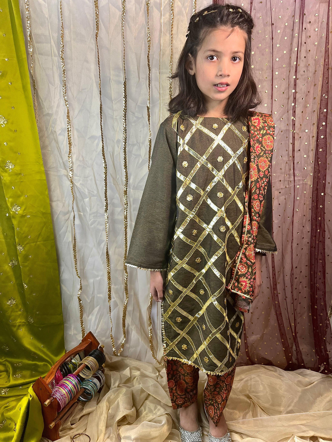 Hina II - The Aaira's Closet