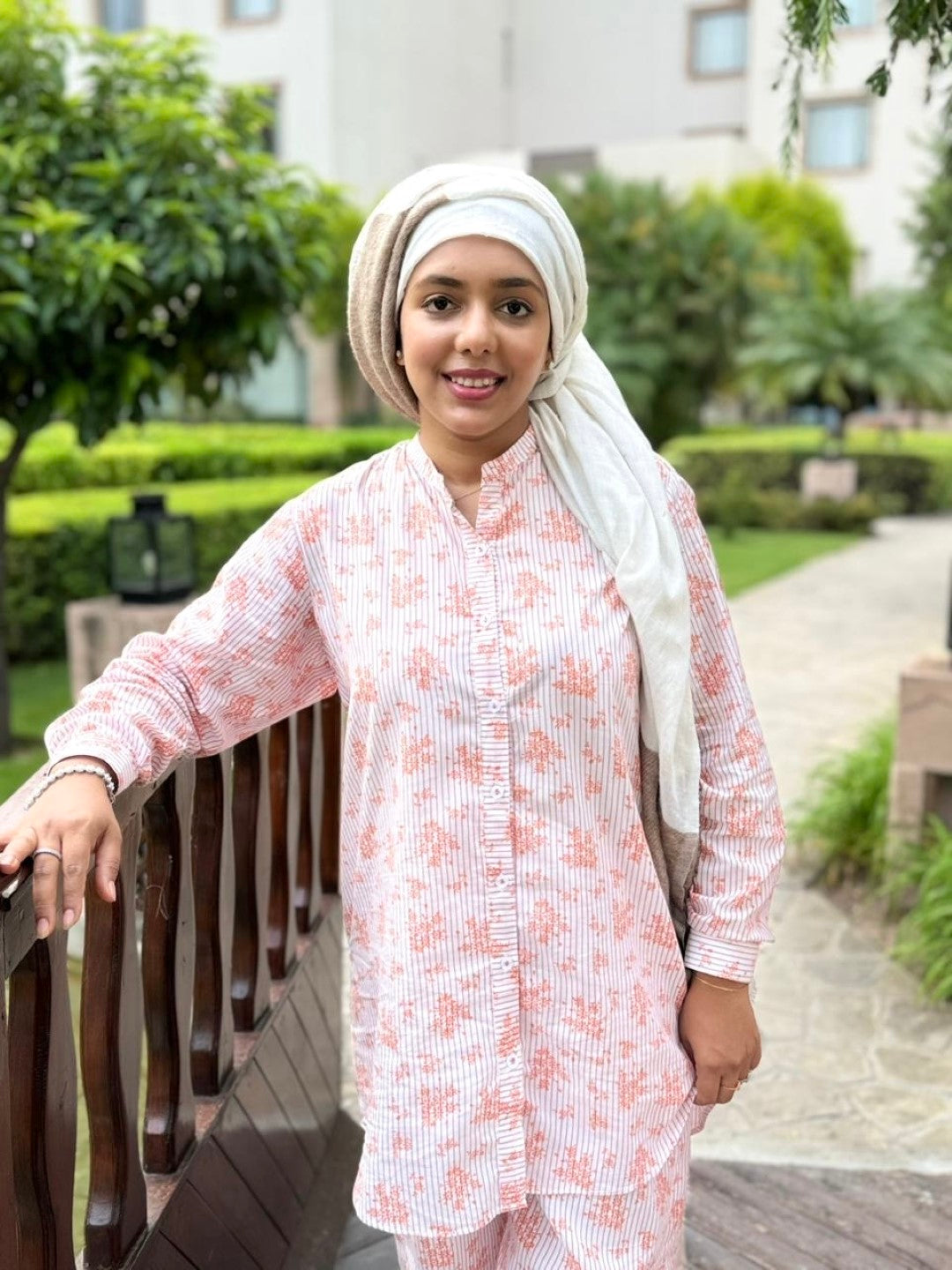 Girl's fashion Kurta Cotton festivals off white