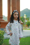 Girl's fashion Kurta Cotton festivals off white