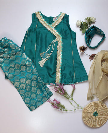 Forest - The Aaira's Closet