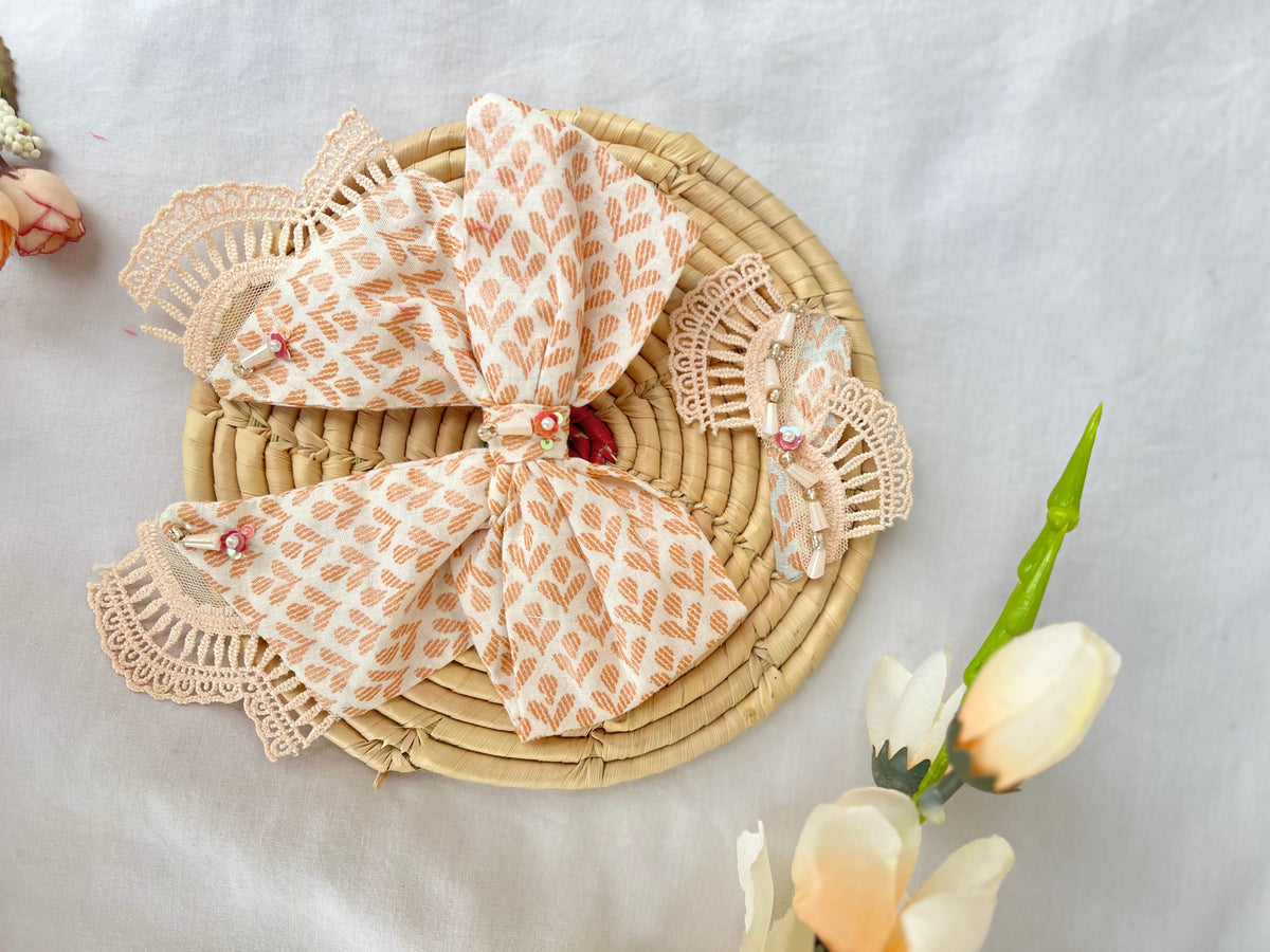 Cream Bow